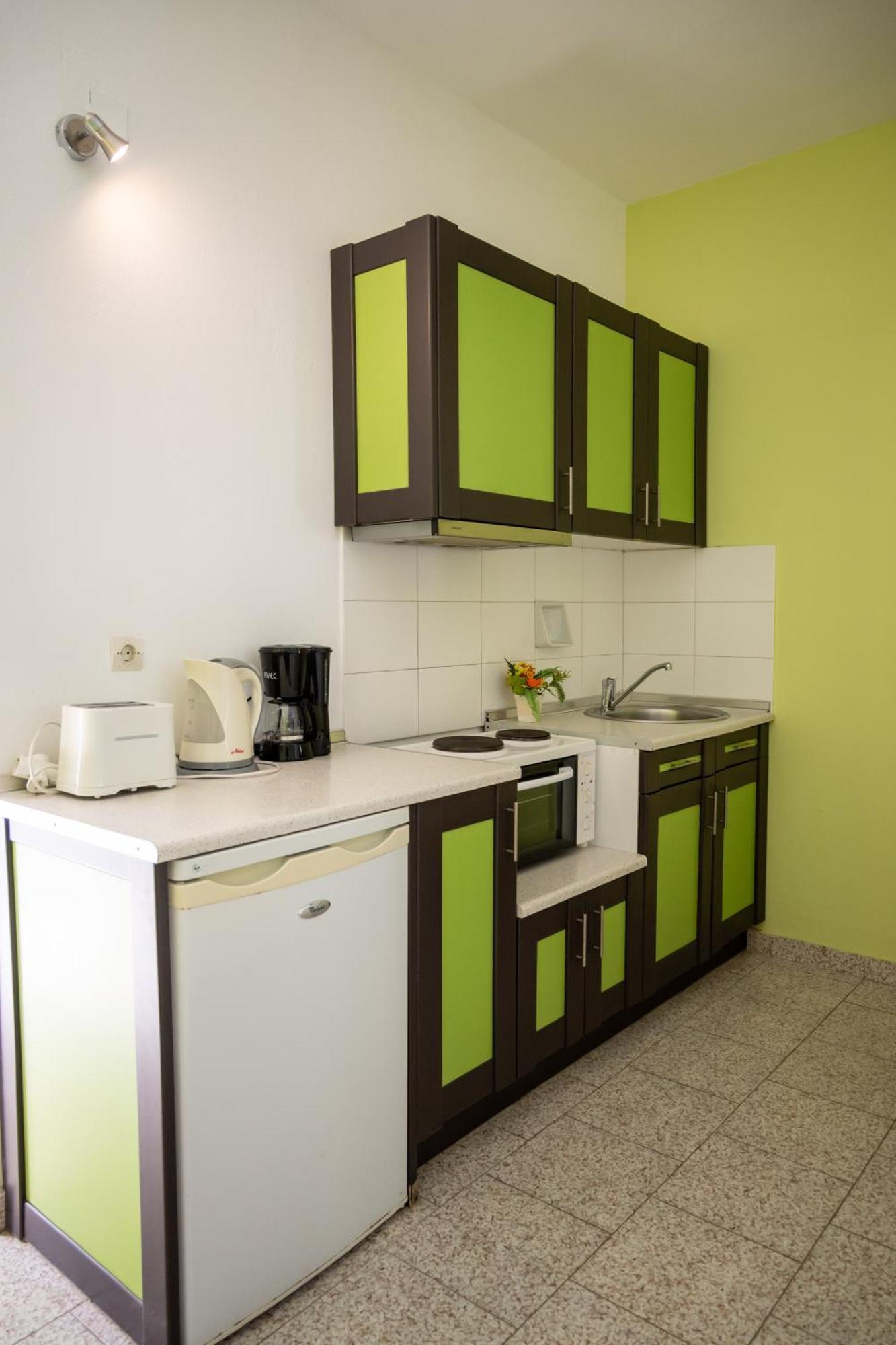 Crystal Blue Hotel, Барбаті Екстер'єр фото